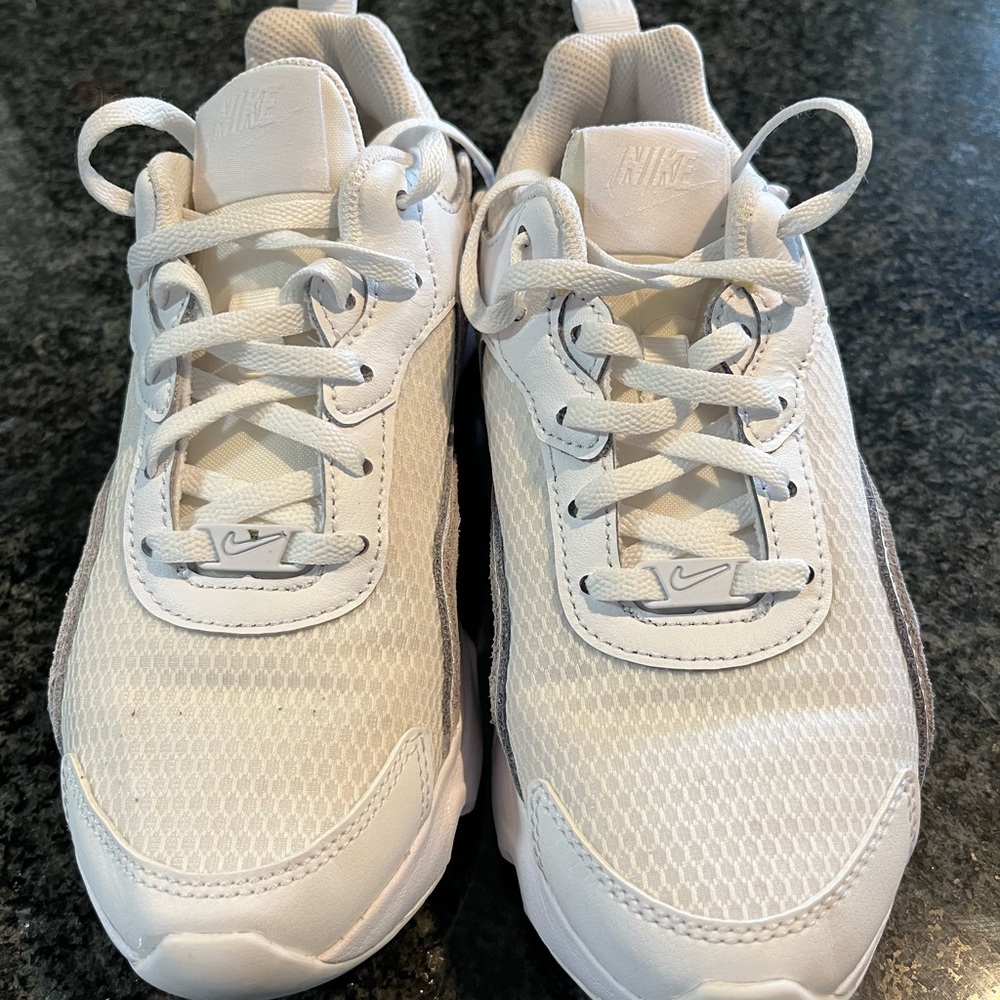 Nike Ryz - Picture 3 of 3